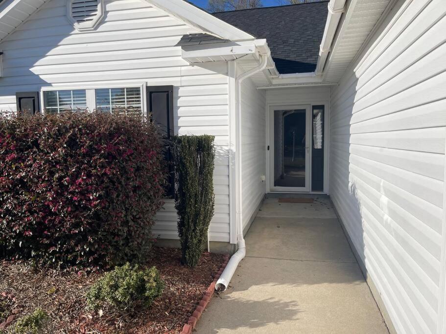 Villa Adorable 3Br/2Ba W/ Garage 2Min Walk Ecu Health Greenville Exterior foto