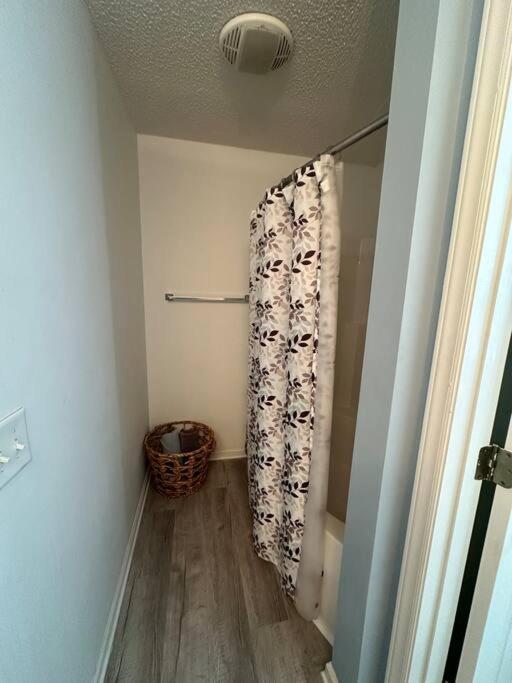 Villa Adorable 3Br/2Ba W/ Garage 2Min Walk Ecu Health Greenville Exterior foto