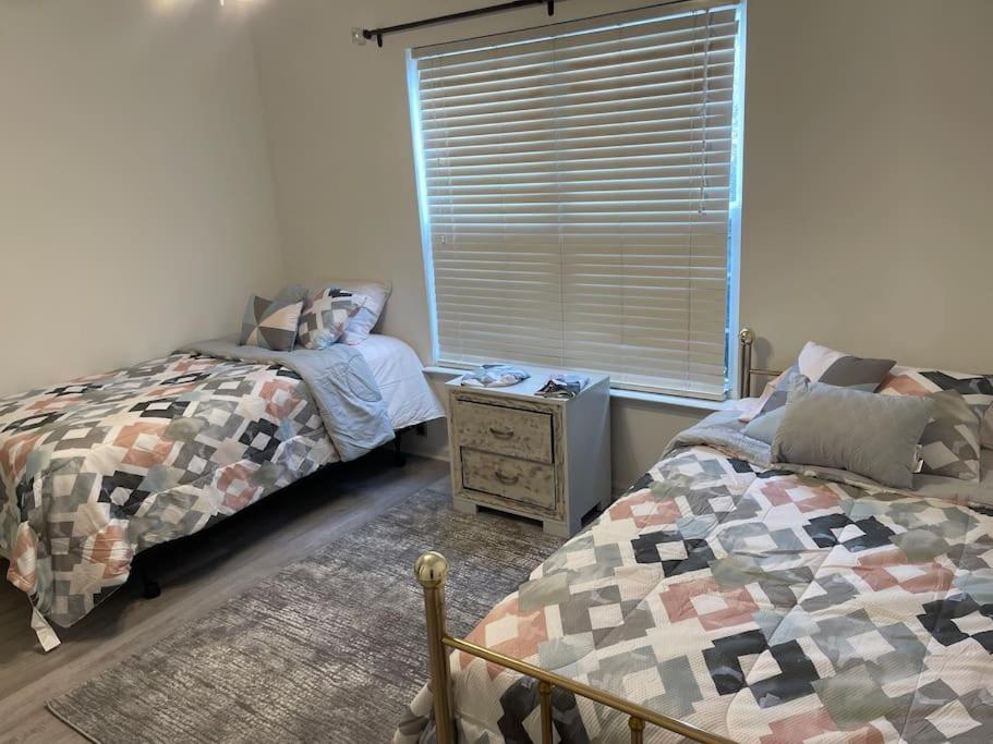 Villa Adorable 3Br/2Ba W/ Garage 2Min Walk Ecu Health Greenville Exterior foto